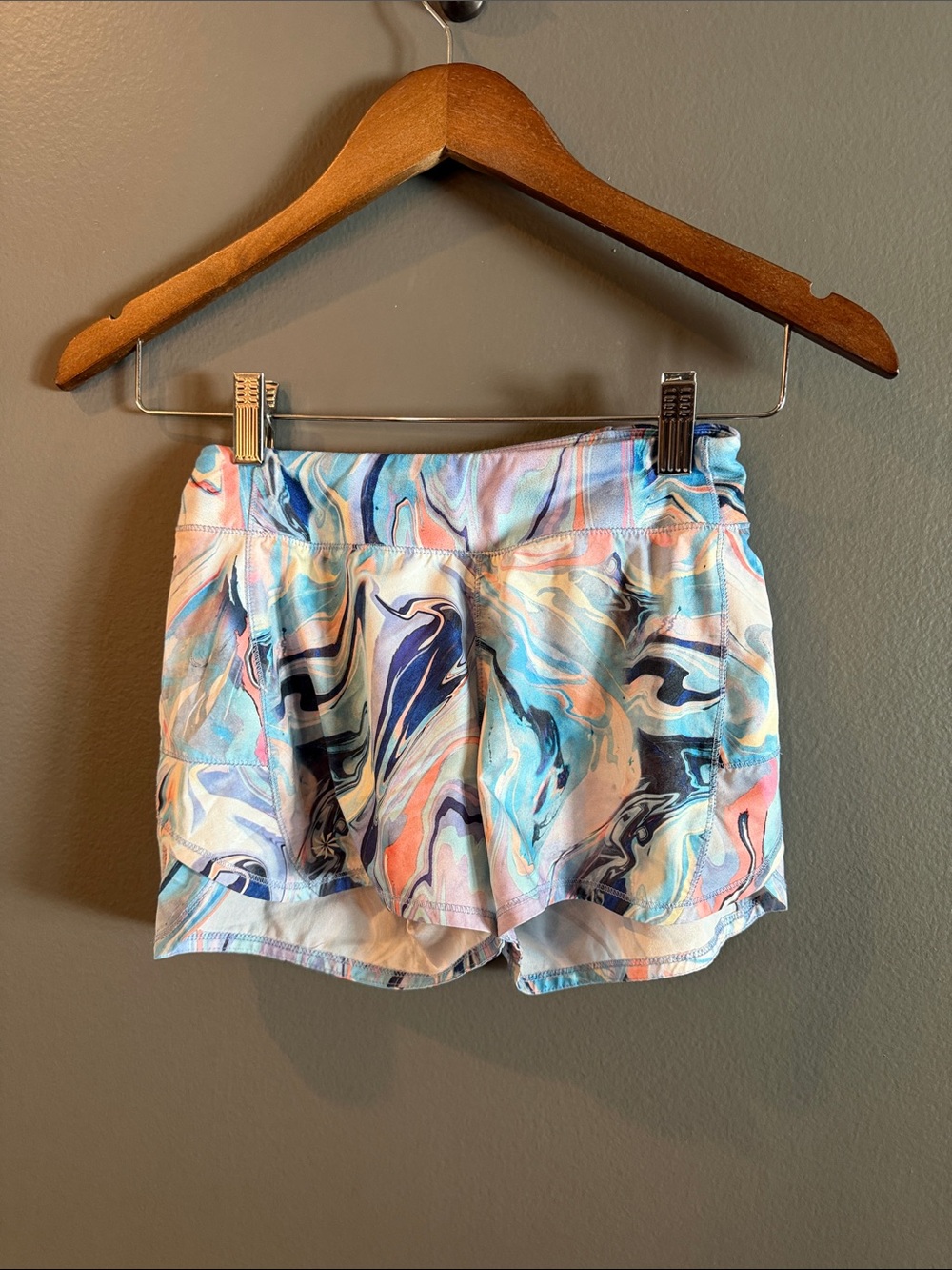Athleta Marble-Print Athletic Shorts in Pastel Blue, Pink & Navy